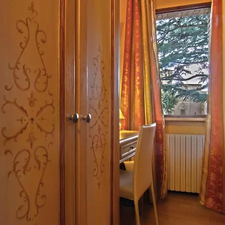 Hotel La Dimora 2*